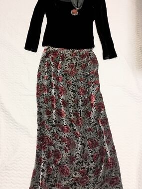 Floral Velvet Maxi Skirt + Square-necked Velvet Black Blouse, 90sSoftGoth Duo